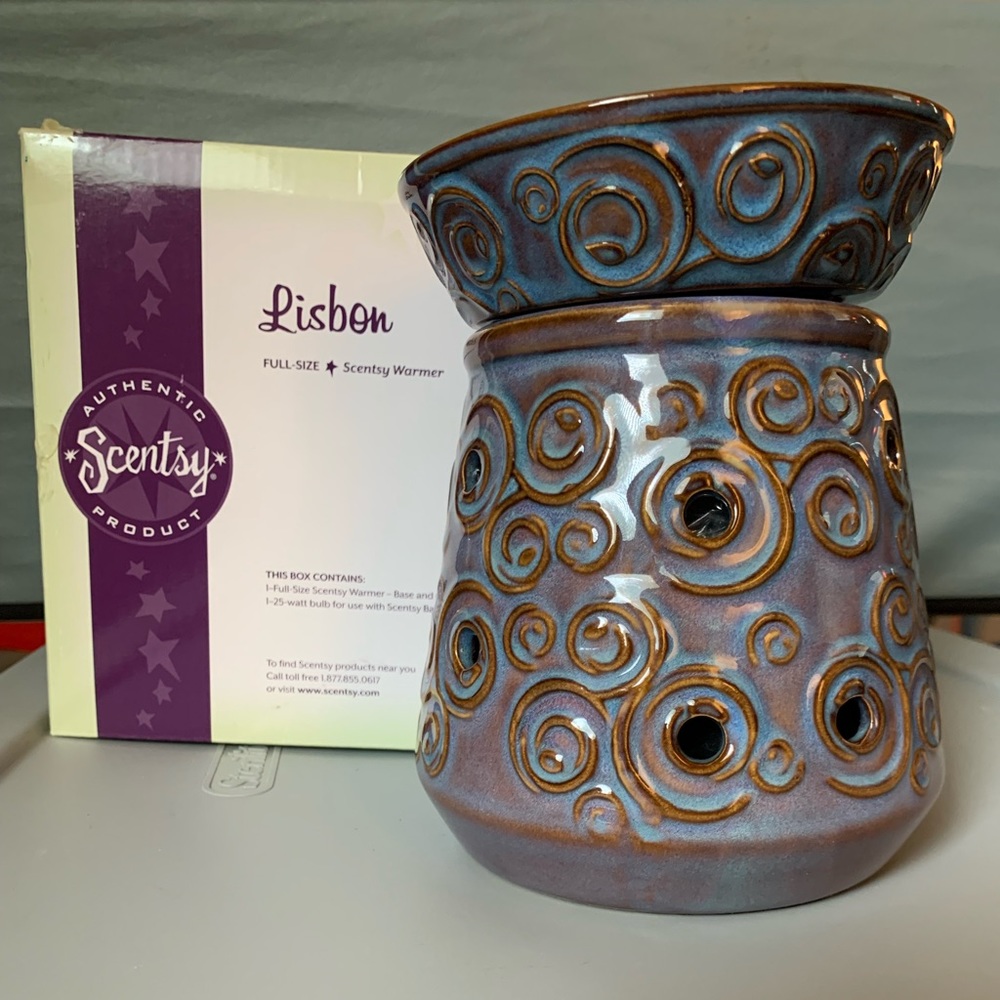 Scentsy Lisbon Warmer